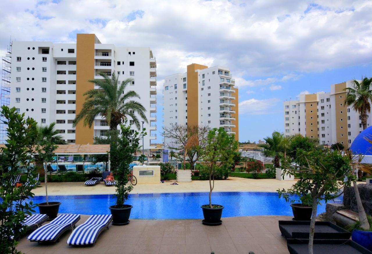 Blue Apartment In 5* Ceasar Resort Trikomo 外观 照片